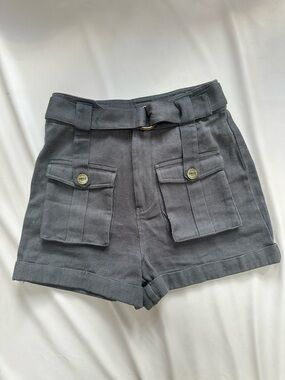 Amuse Society Charcoal Gray Cargo Military style high waist Shorts with Belt